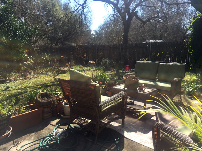 backyard-chairs